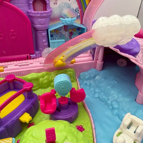 Polly Pocket Unicorn Piñata Playset Compact 2019 Mattel GKL24 - Picture 4 of 7